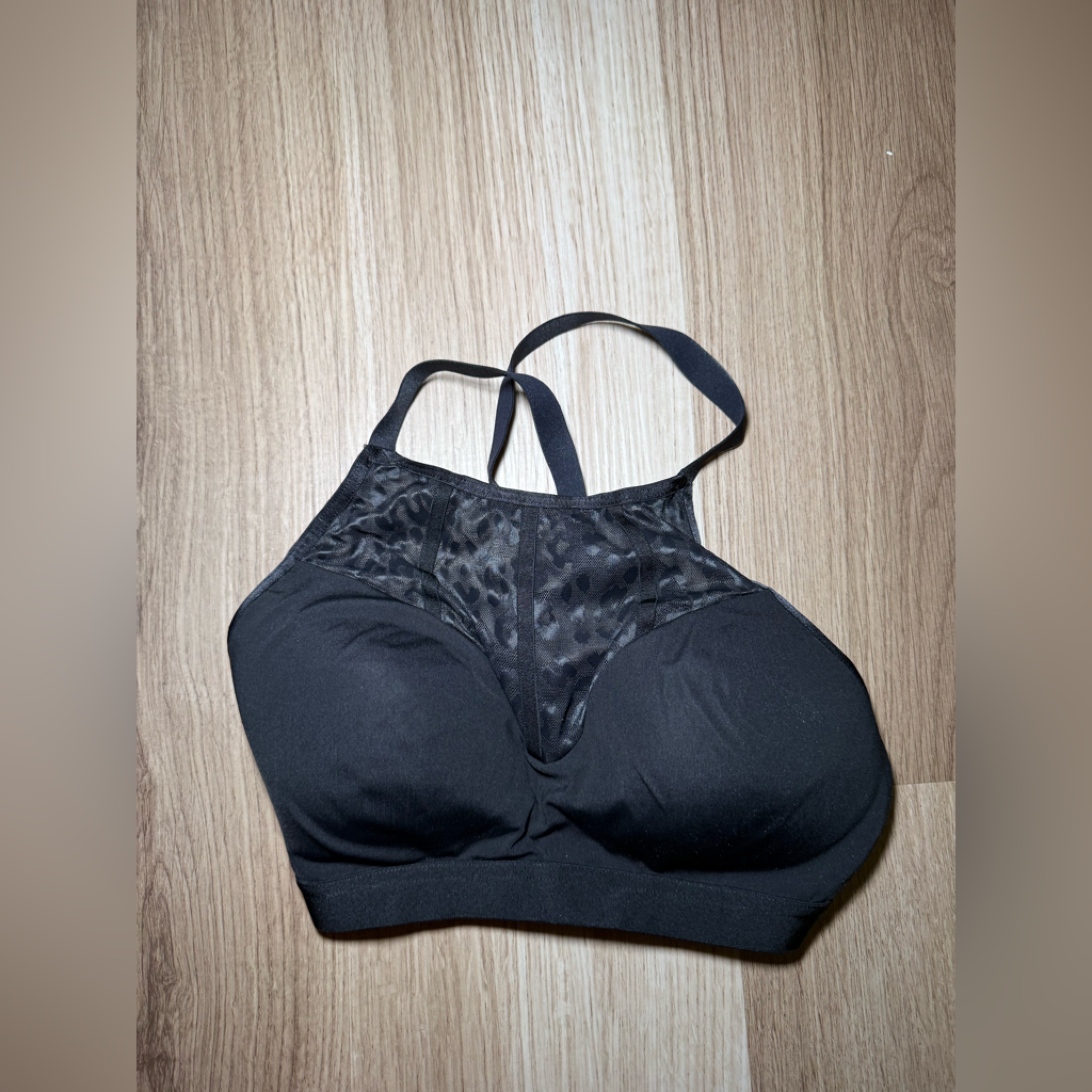 Victoria’s Secret Sports Bra Black With Animal Print